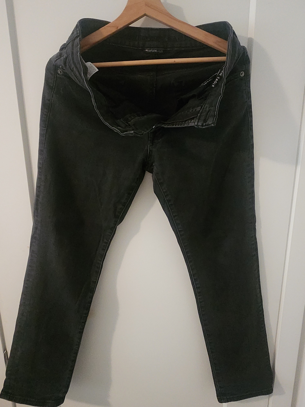 Black Straight-Leg Jeans American Eagle